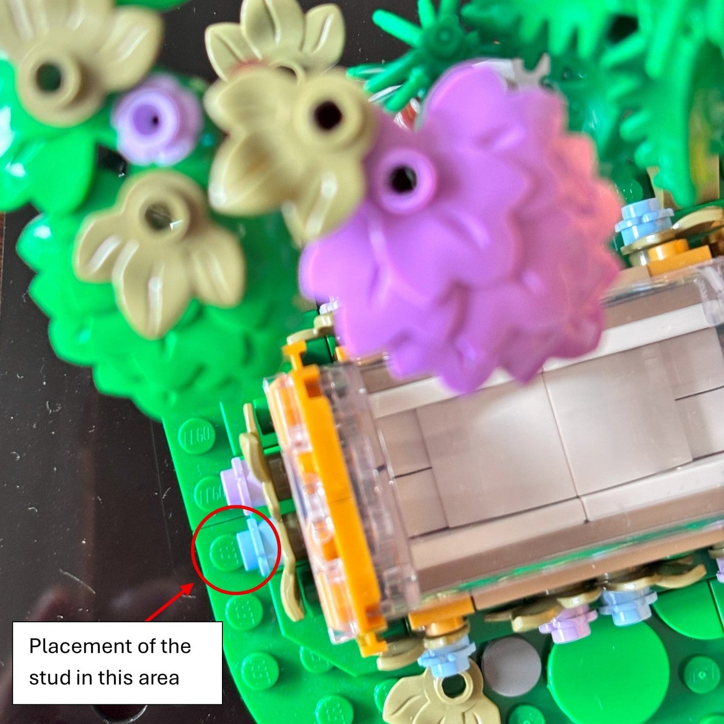 Akryl kasse til LEGO® Disney® Snehvide og de syv små dværges hytte (43242) – støvfri beskyttelse og elegant udstilling af det ikoniske eventyr