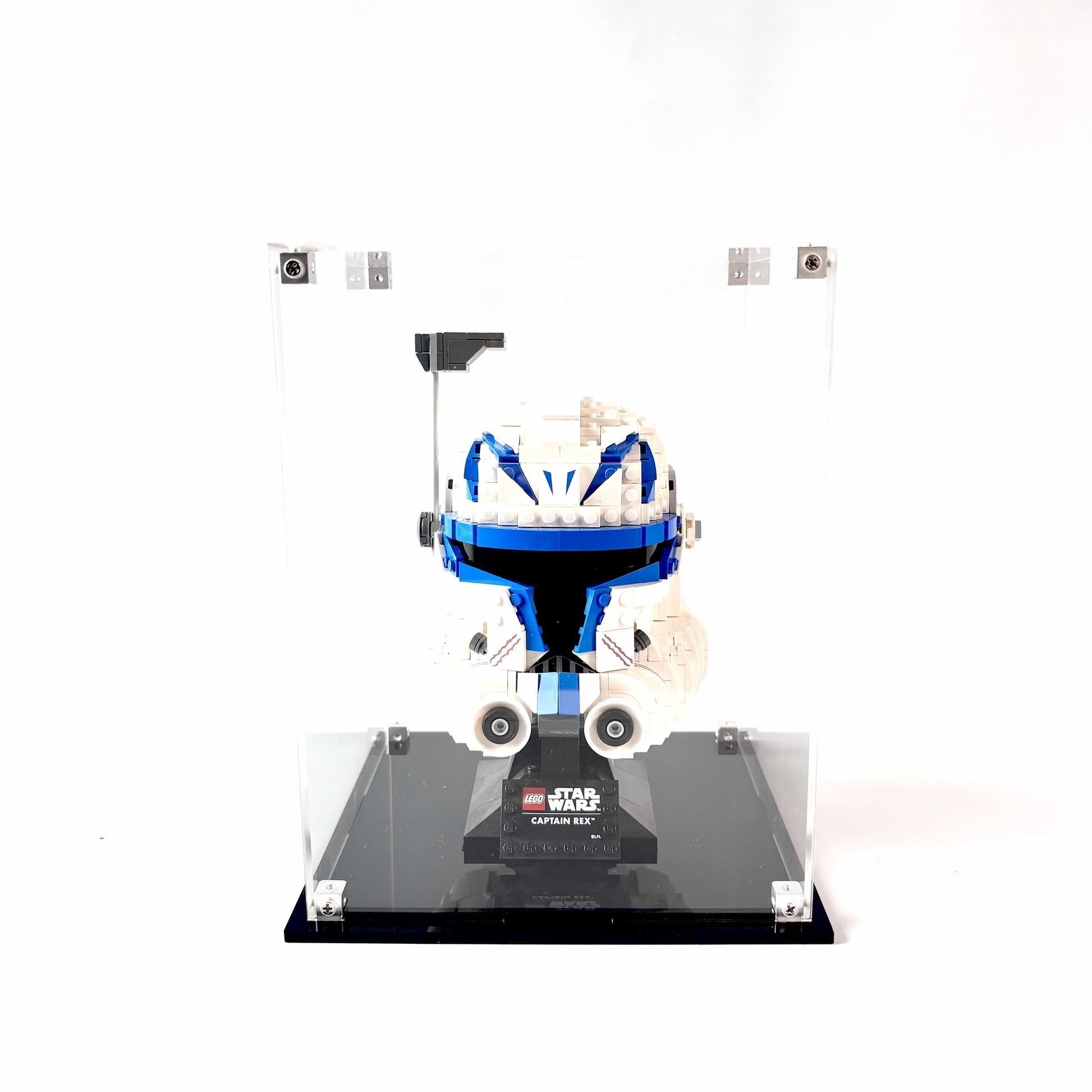 Akryl displaykasse til LEGOÂŽ Star Wars⢠hjelme â støvfri beskyttelse og elegant udstilling af Darth Vaderâ˘, Luke Skywalker⢠og andre samlerhjelme.