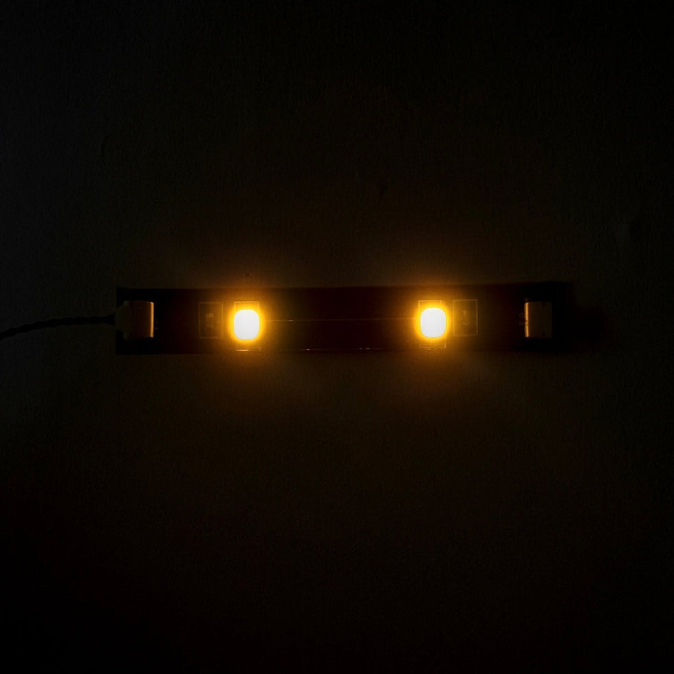LED-lysbånd til LEGO®-modeller – 3 selvklæbende lysbånd i varm hvid, ideel til stærk belysning.