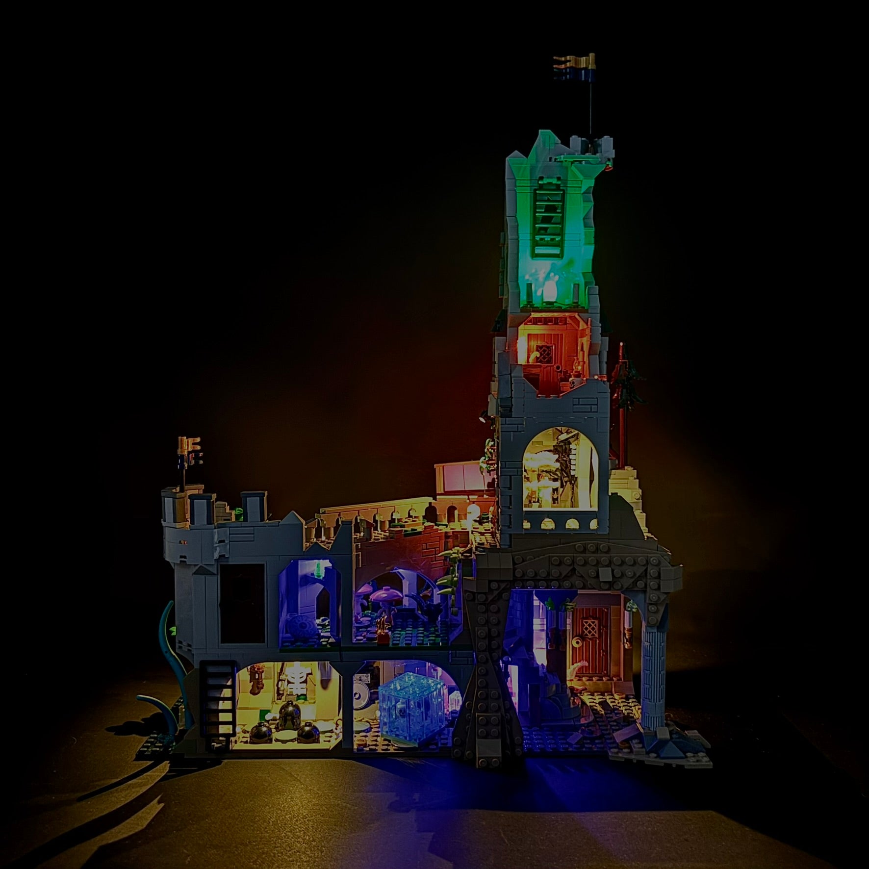 Lyskit til LEGO® Dungeons & Dragons™ Den røde drages fortælling (40658) med magiske LED-lys og flammeeffekter
