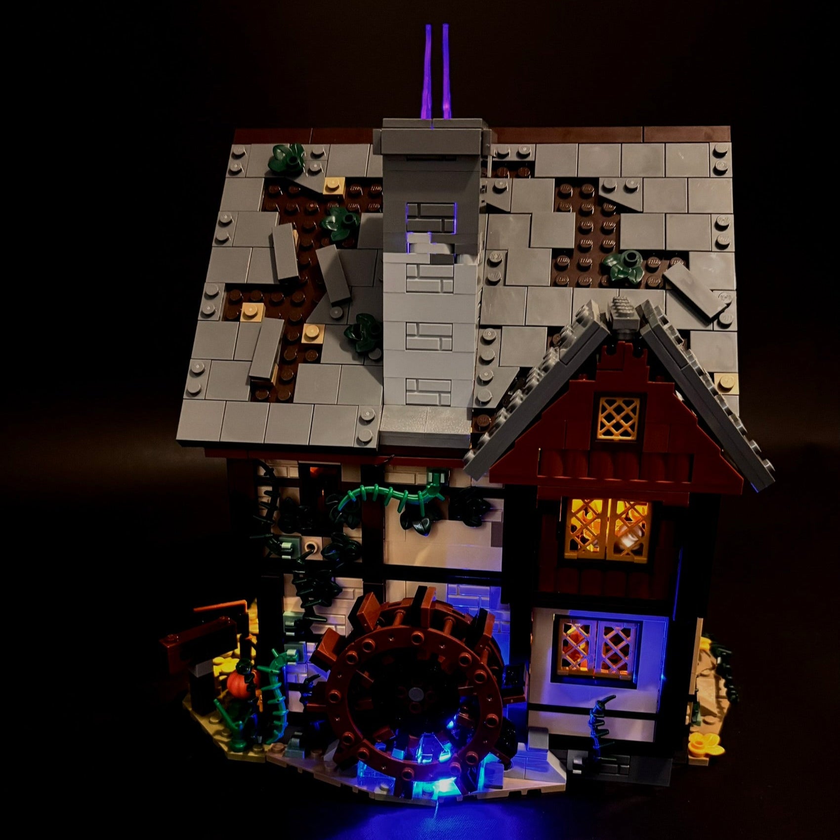 Lyskit til LEGO® Hocus Pocus™ (21341) med flakkende LED-lys og magisk halloween-stemning