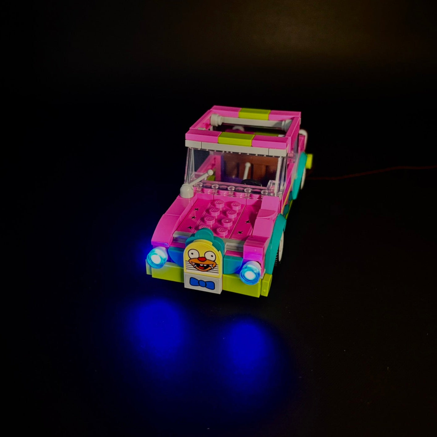 Lyssæt til LEGO® Krusty Burger 21348 med farverige LED-lys