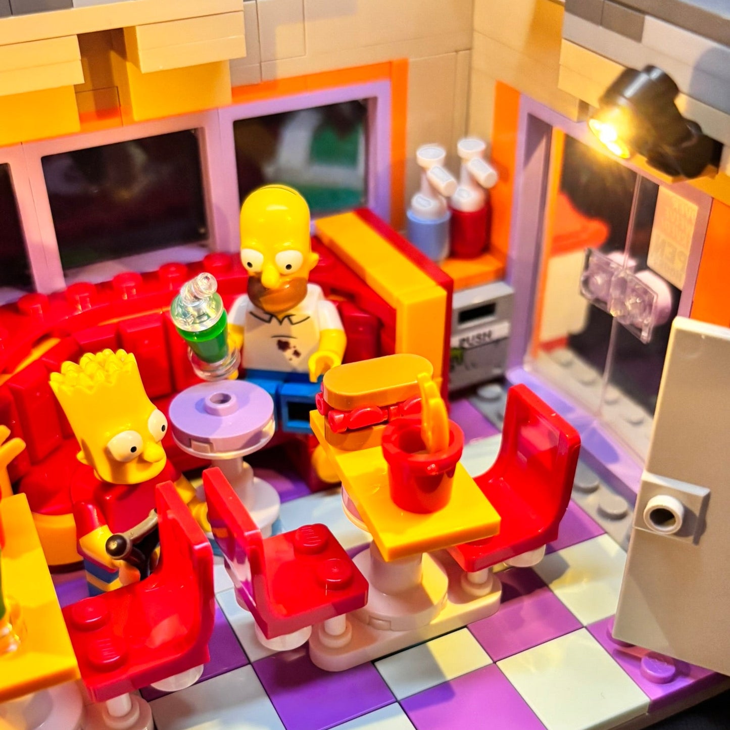 Lyssæt til LEGO® Krusty Burger 21348 med farverige LED-lys
