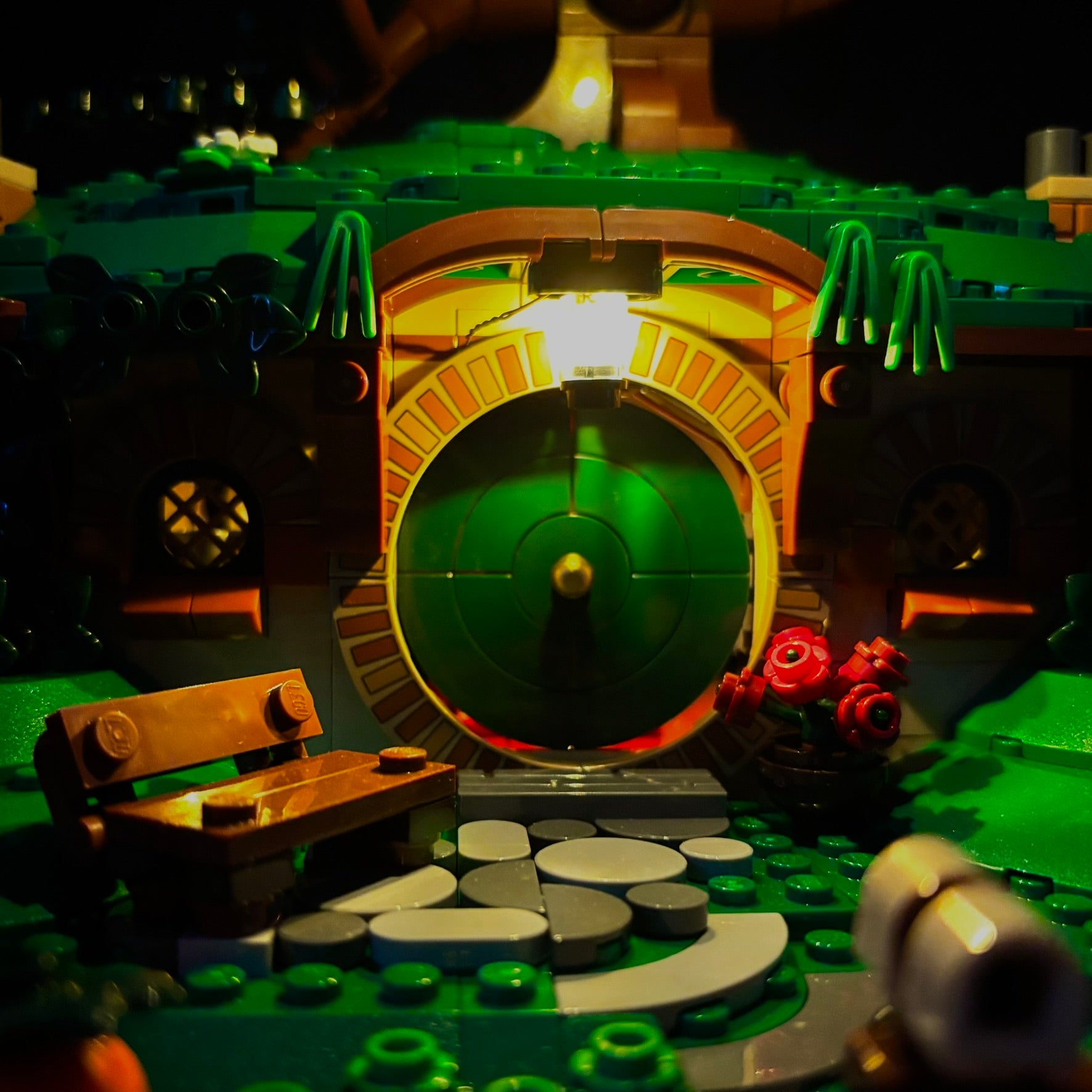 Lyssæt til LEGO® Ringenes Herre™ Herredet™ (10354) med farverige LED-lys og hyggelig hobbitstemning