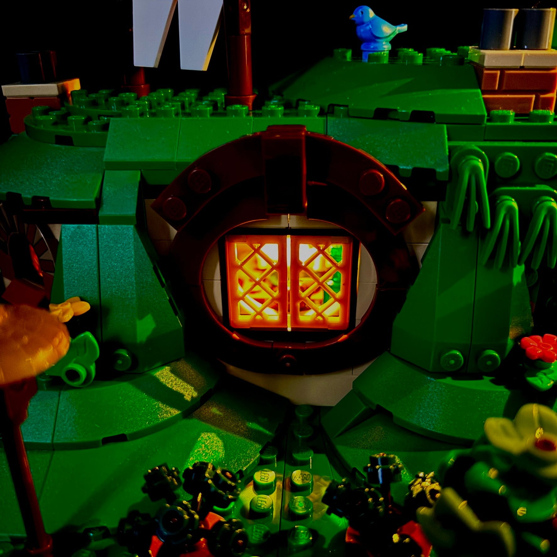 Lyssæt til LEGO® Ringenes Herre™ Herredet™ (10354) med farverige LED-lys og hyggelig hobbitstemning
