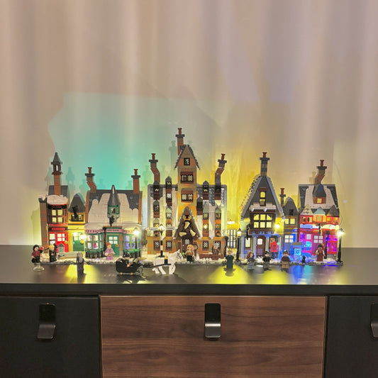 Lyskit til LEGO® Harry Potter™ Hogsmeade Collectors Edition (76457) – 33 LED-lys fremhæver De Tre Koste™ og Honeydukes™