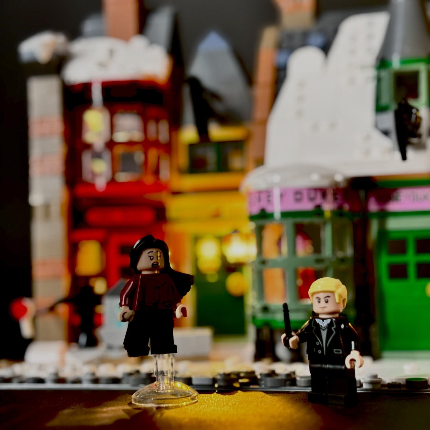 Lyskit til LEGOÂŽ Harry Potter⢠Hogsmeade Collectors Edition (76457) â 33 LED-lys fremhĂŚver De Tre Koste⢠og Honeydukesâ˘