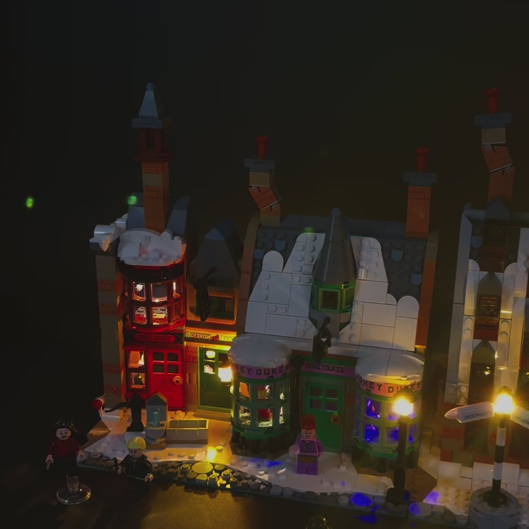 Lyskit til LEGOÂŽ Harry Potter⢠Hogsmeade Collectors Edition (76457) â 33 LED-lys fremhĂŚver De Tre Koste⢠og Honeydukesâ˘