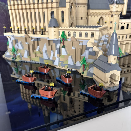Display case til LEGO® Harry Potter™ Hogwarts™ Castle (71043). 
