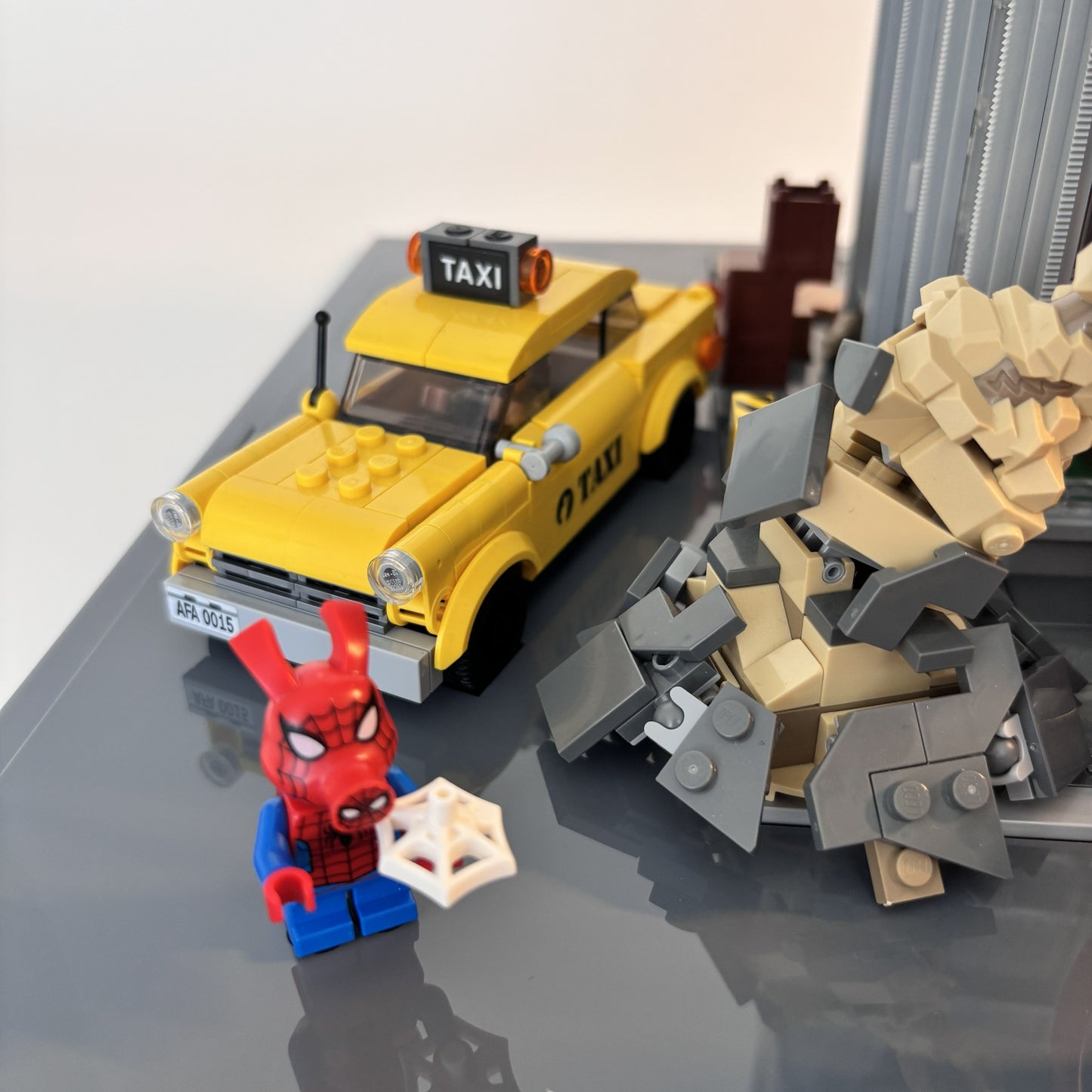 Display case til LEGO® Marvel™ Daily Bugle™ (76178). 