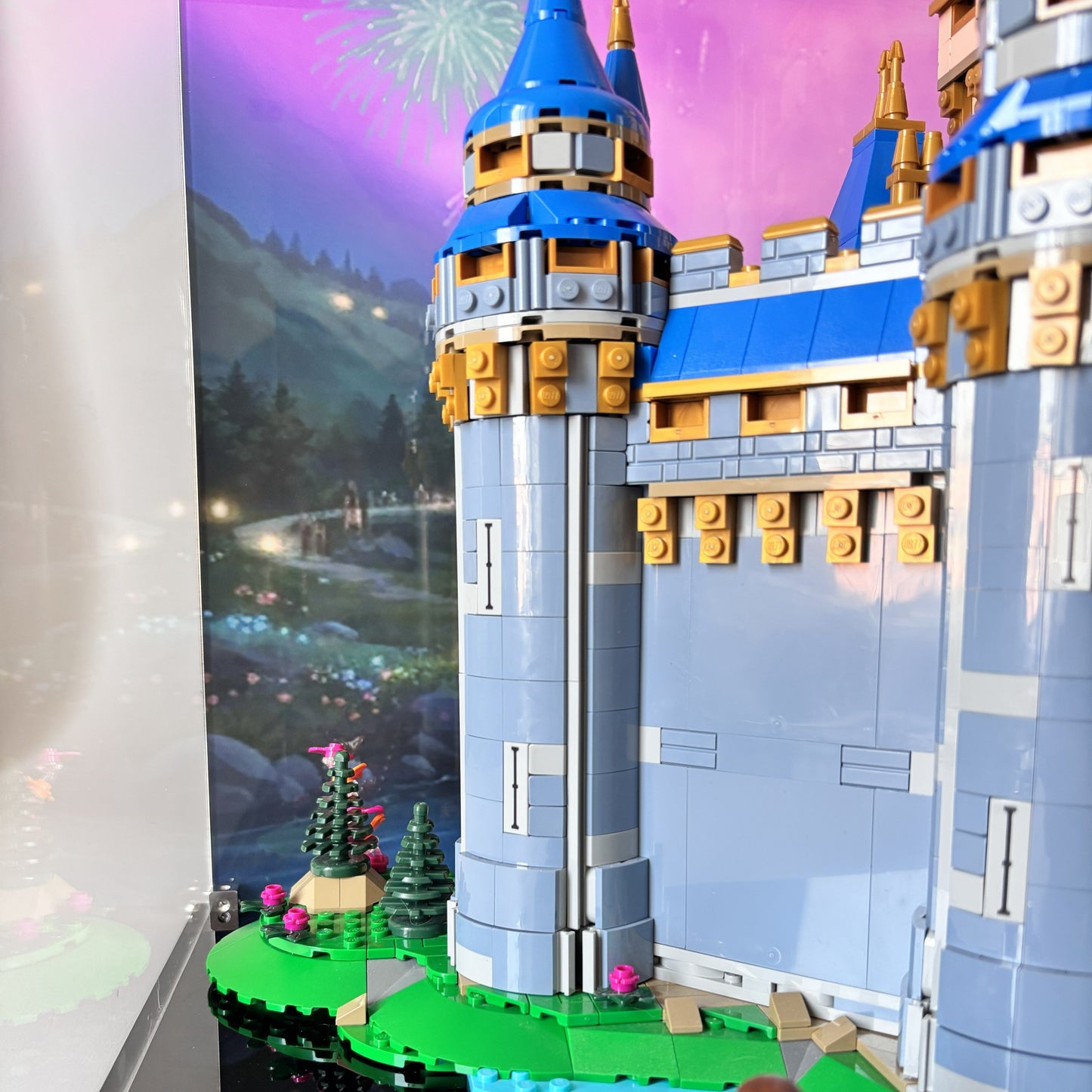 Display case til LEGO® Disney™ Disney Castle™ (43222). 