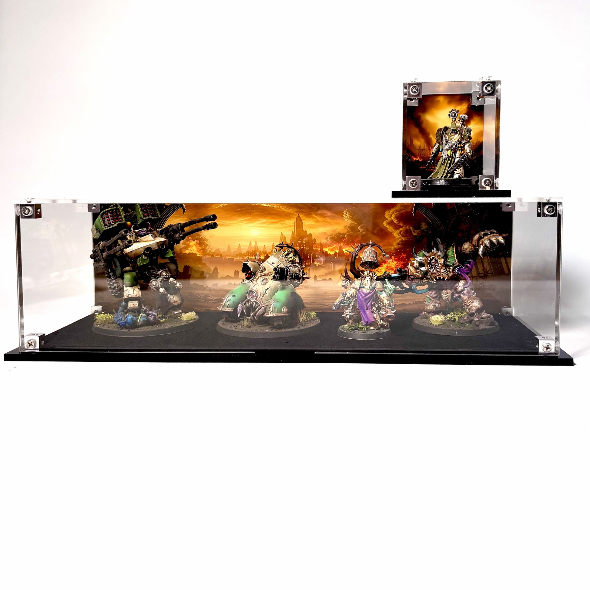 Display case til Warhammer® miniaturer og squads. Støvtæt, UV reduktion og blød fløjlsbund der giver stabilitet og sikkerhed.