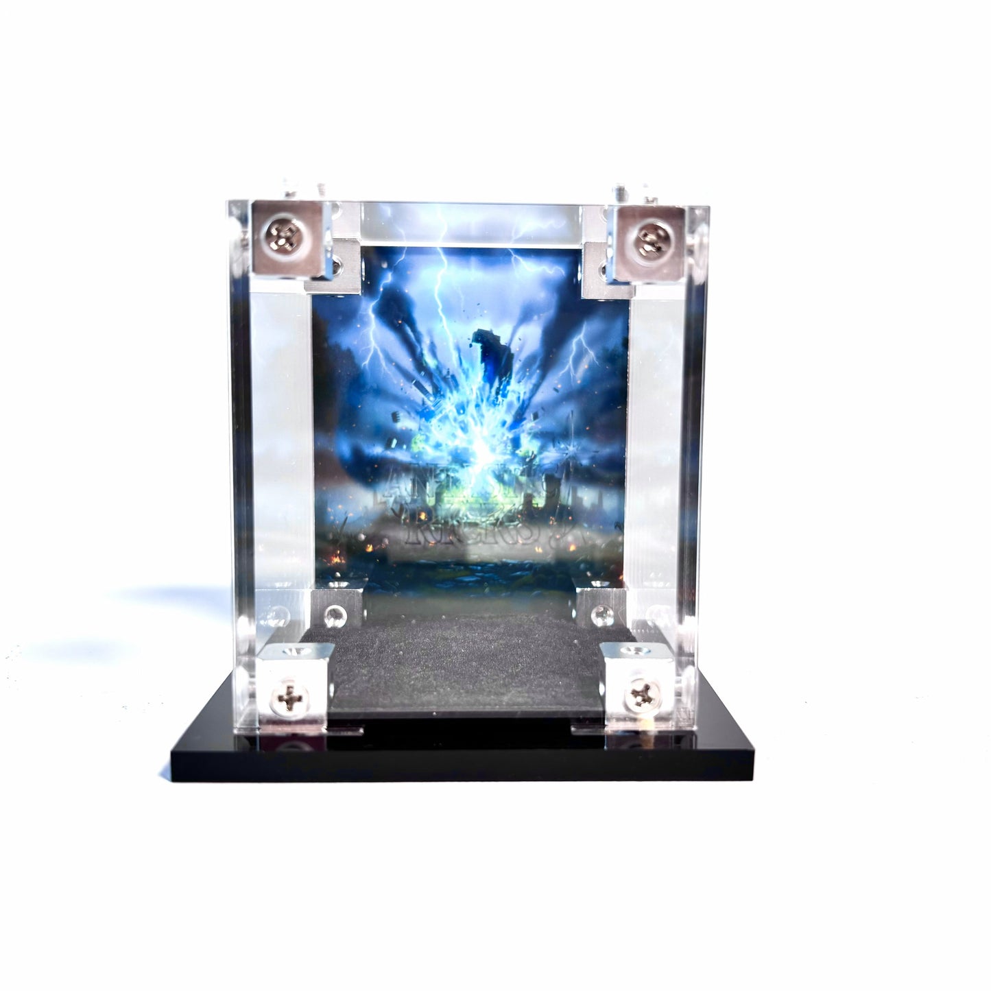 Display case til Warhammer® miniaturer. Støvtæt, UV reduktion og blød fløjlsbund der giver stabilitet og sikkerhed.