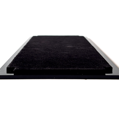 Display case til Warhammer® miniaturer og squads. Støvtæt, UV reduktion og blød fløjlsbund der giver stabilitet og sikkerhed.