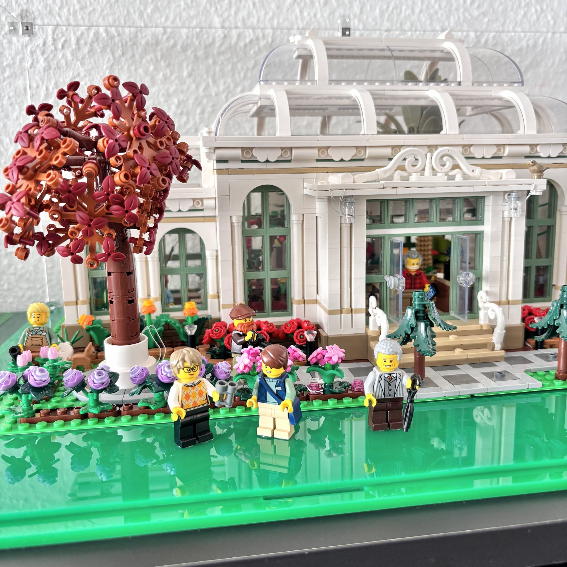 Akrylkasse til LEGO Botanical Garden 21353. 