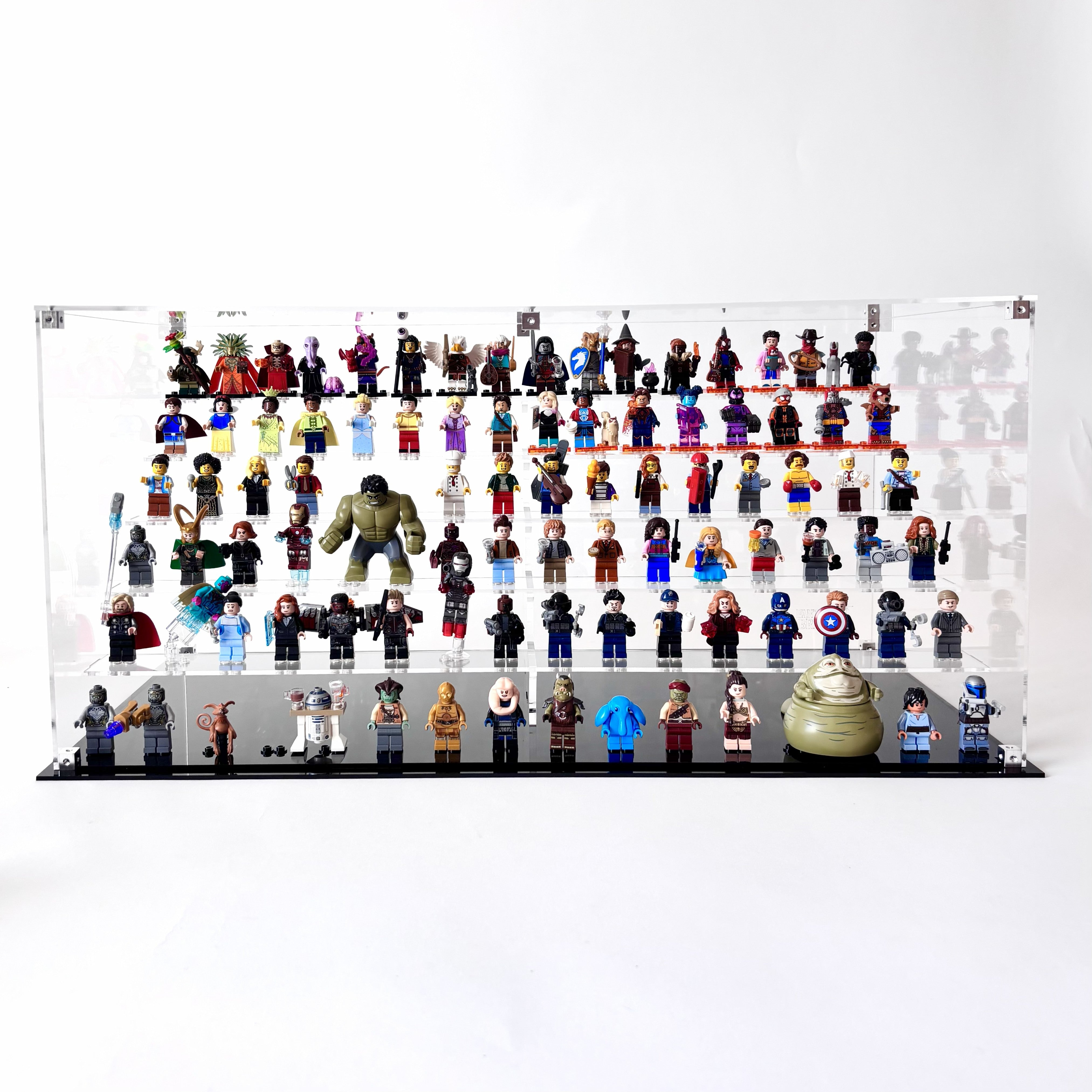 Display case til LEGO® Minifigurer - podie design. Fra kaos til kontrol