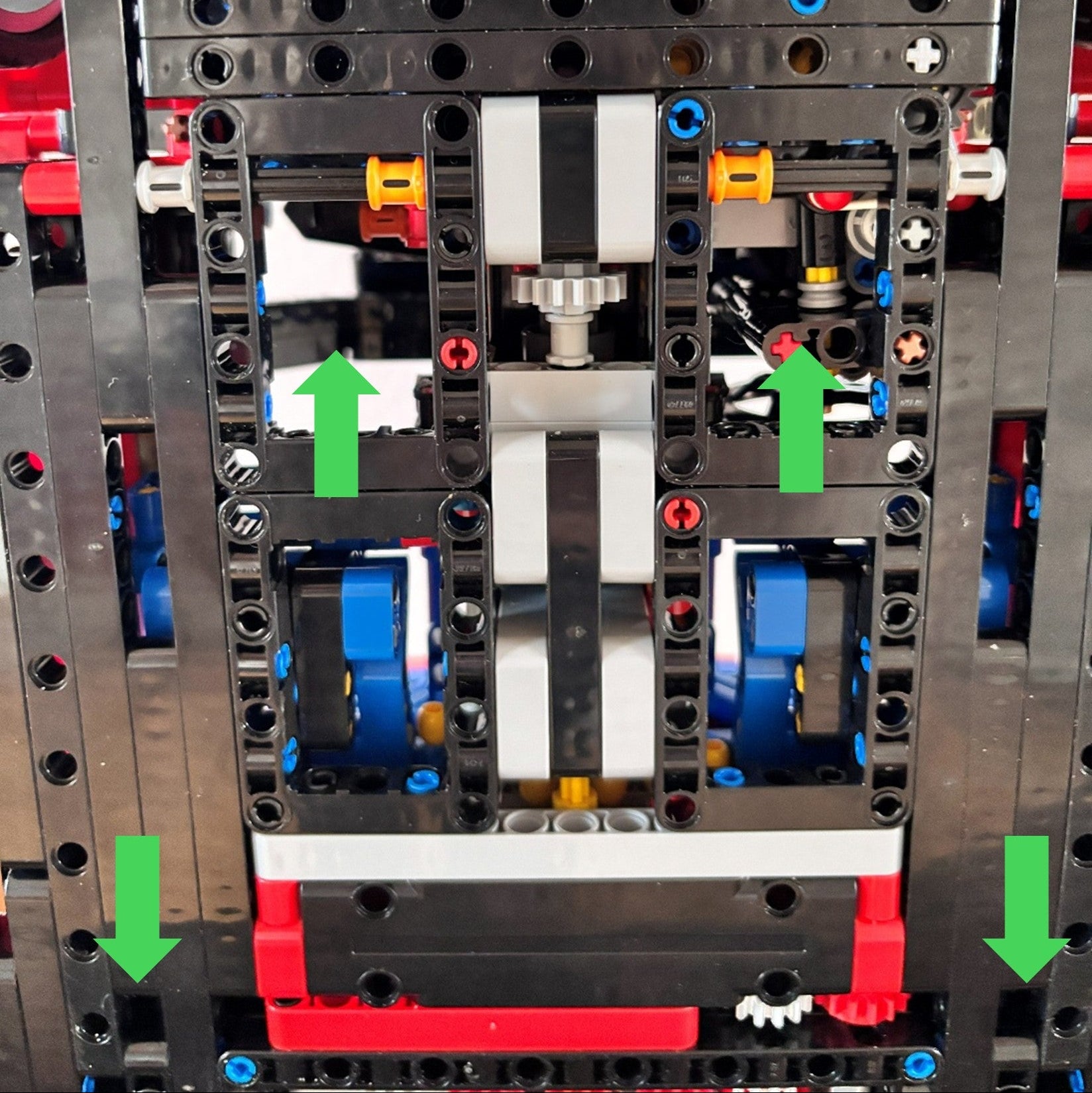 Horisontal væg-holder til LEGO® 42143 Ferrari monteret på væg i 30 graders udstilling