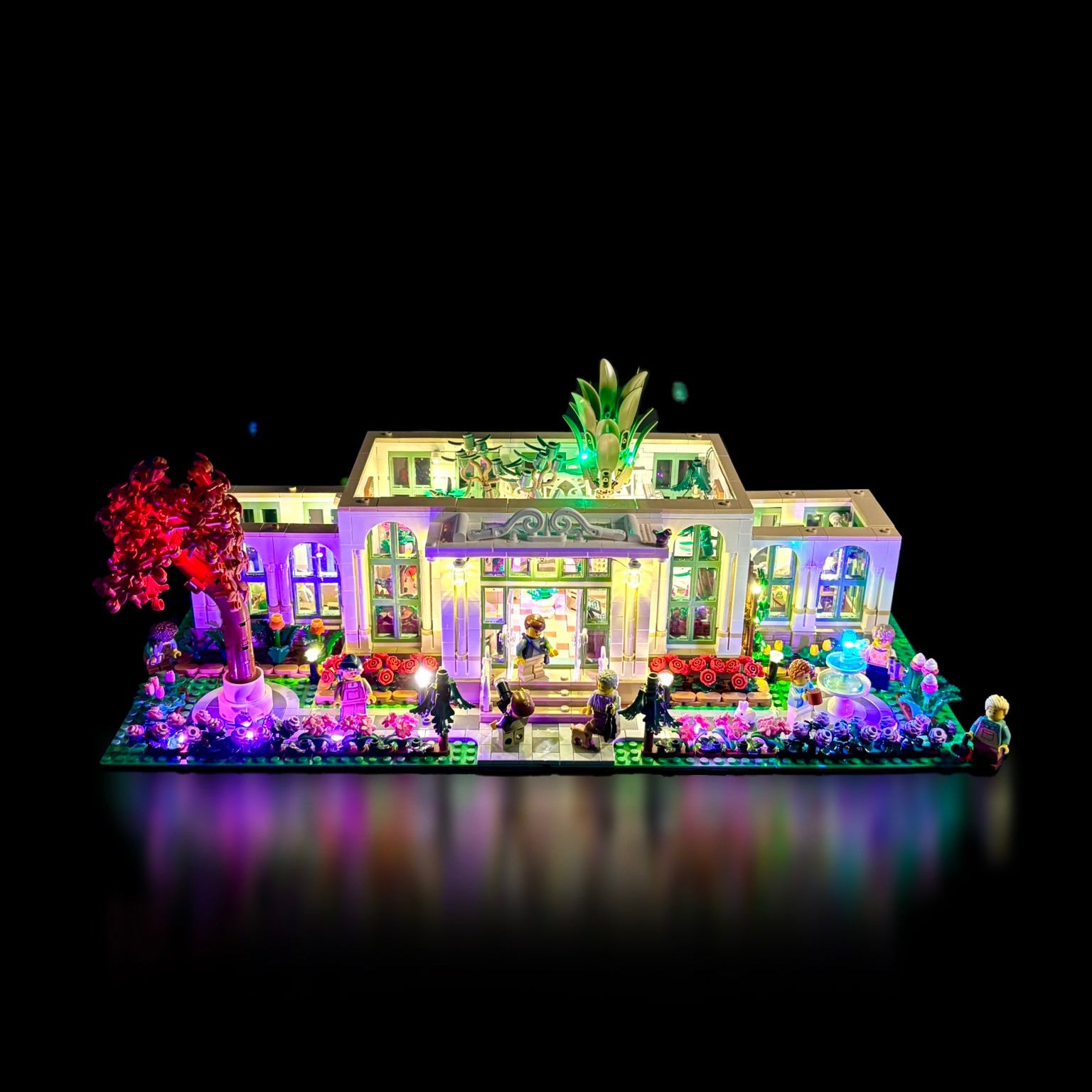 Lyskit til LEGO® 21353 The Botanical Garden med LED-lys, der fremhæver planter, blomster og detaljer i den botaniske have.