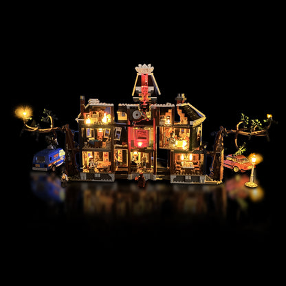 Lyskit til LEGO® Stranger Things™ Creel House™ 10370 - med stemningsfulde LED-lys til begge verdener