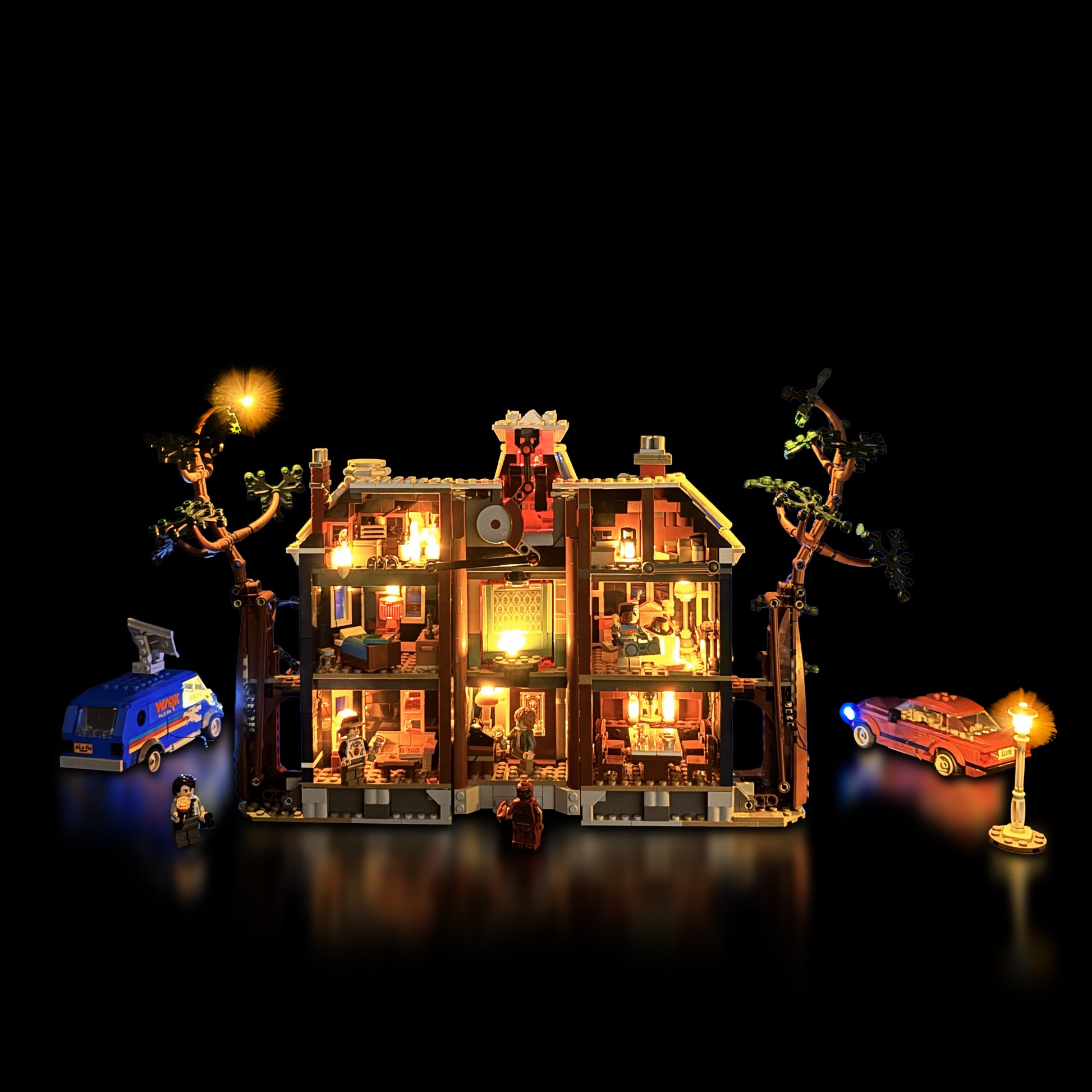 Lyskit til LEGO® Stranger Things™ Creel House™ 10370 - med stemningsfulde LED-lys til begge verdener