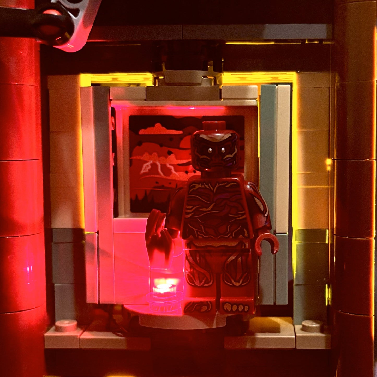 Lyskit til LEGO® Stranger Things™ Creel House™ 10370 - med stemningsfulde LED-lys til begge verdener