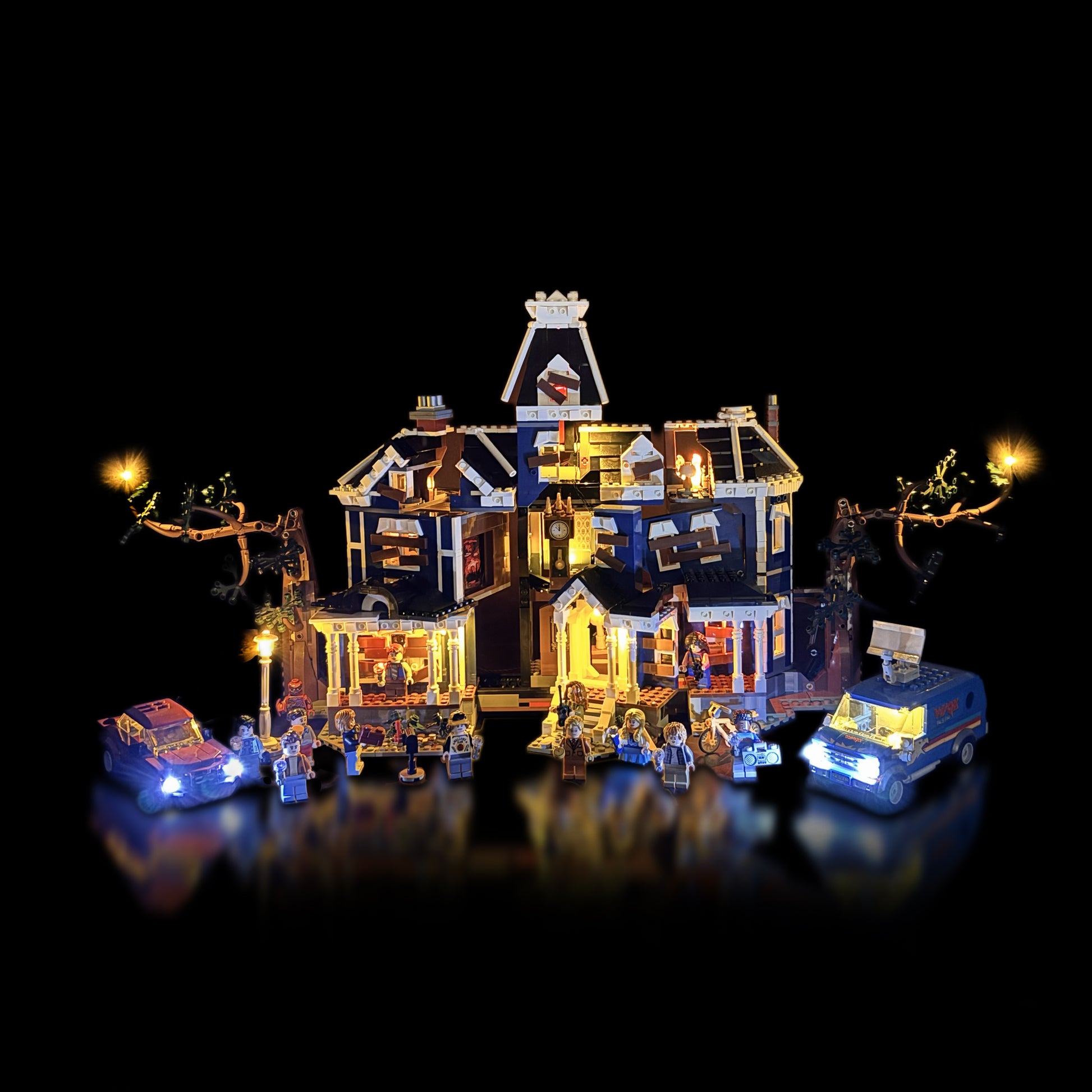 Lyskit til LEGO® Stranger Things™ Creel House™ 10370 - med stemningsfulde LED-lys til begge verdener