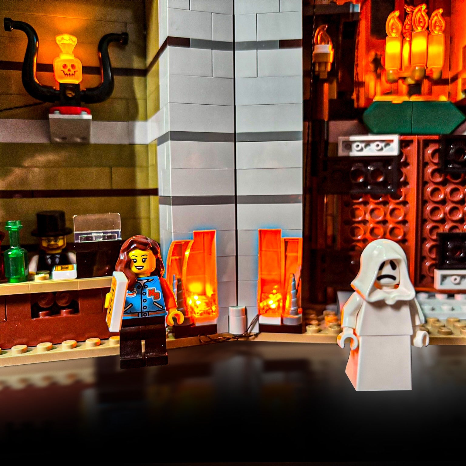 Lyskit til LEGO® Haunted House (10273) – skab uhyggelig stemning med LED-lys