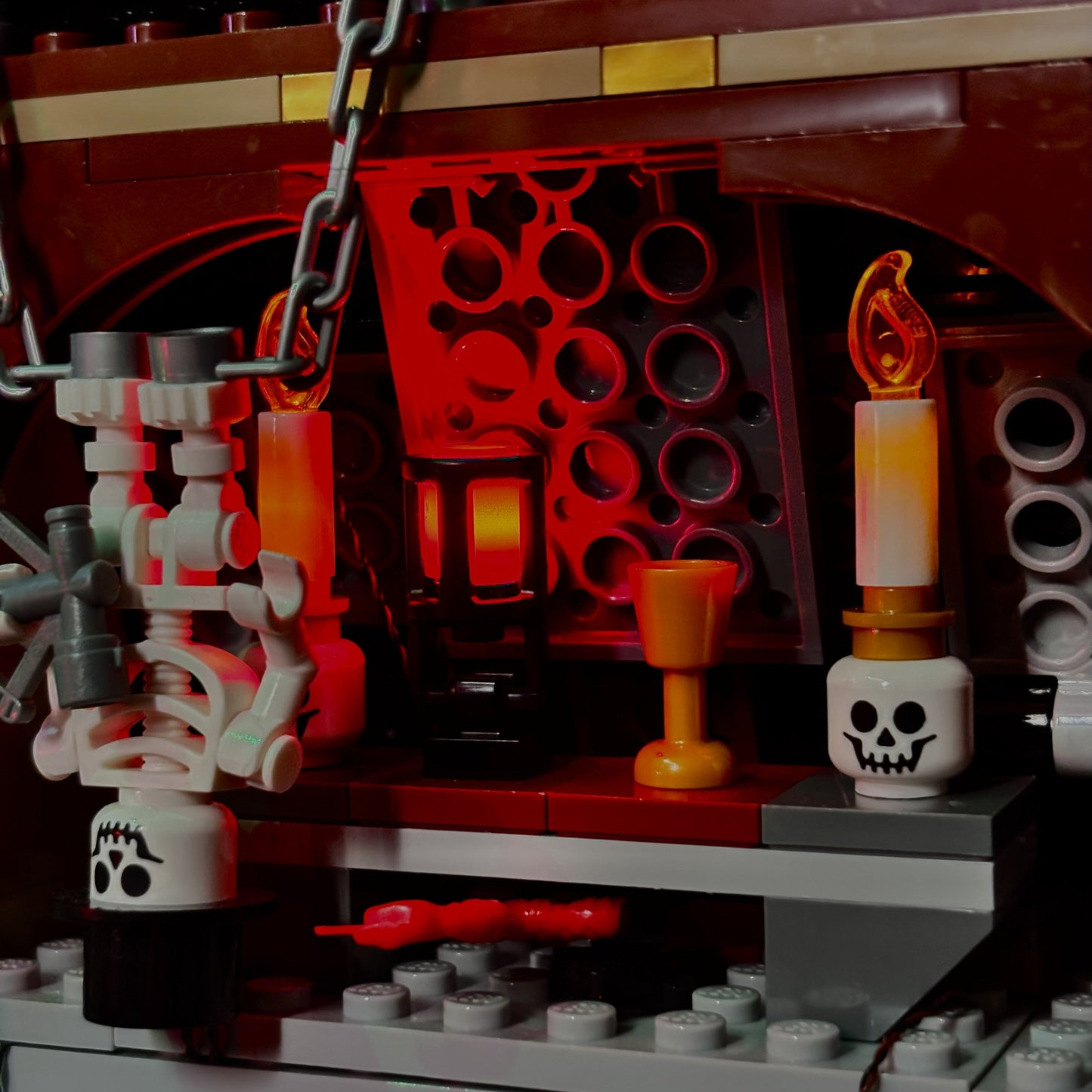 Lyskit til LEGO® Haunted House (10273) – skab uhyggelig stemning med LED-lys