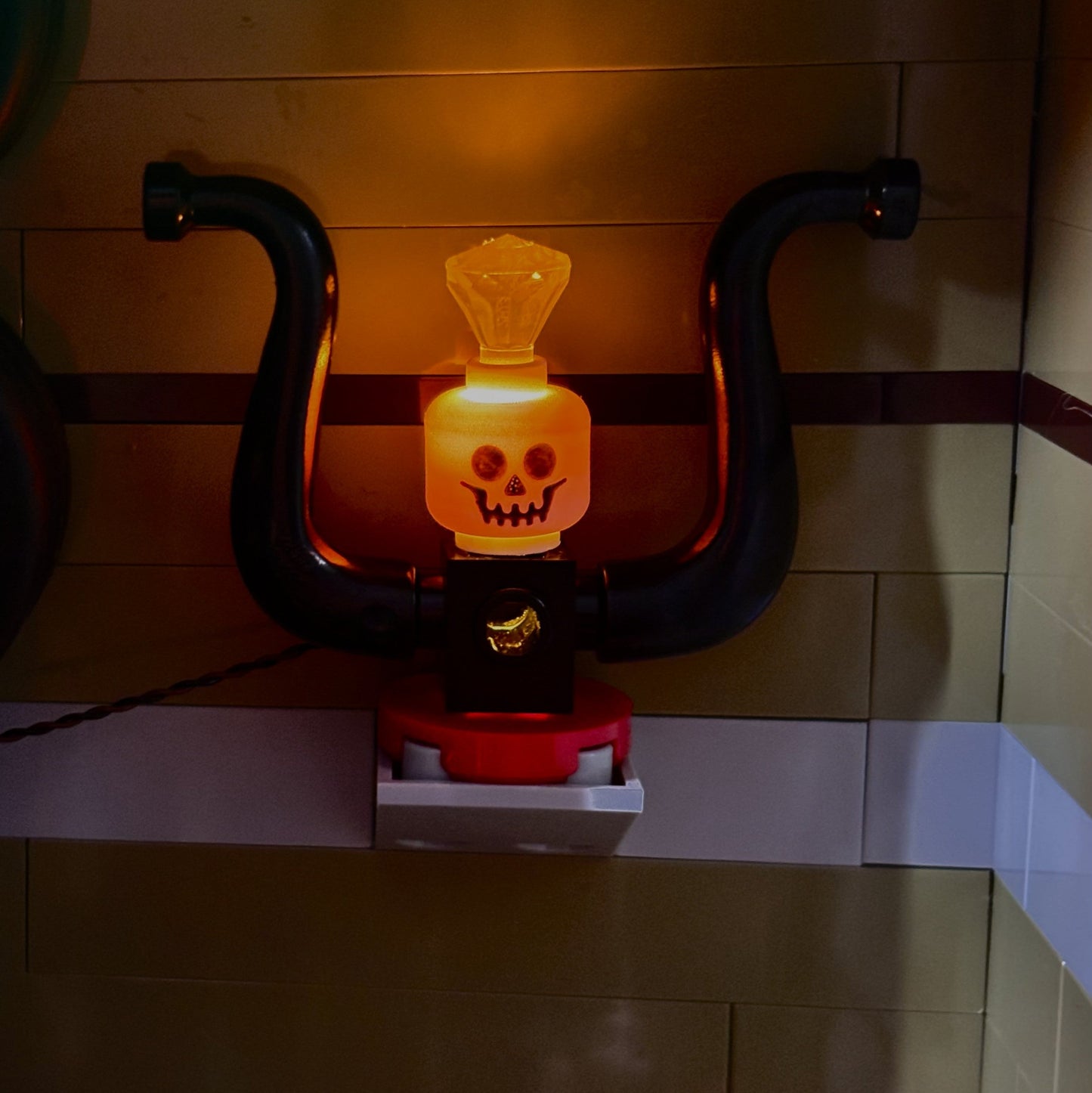 Lyskit til LEGO® Haunted House (10273) – skab uhyggelig stemning med LED-lys