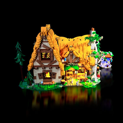 Lyskit til LEGO® Disney: Snehvide og de syv små dværges hytte™ (43179) med varme LED-lys og eventyrstemning