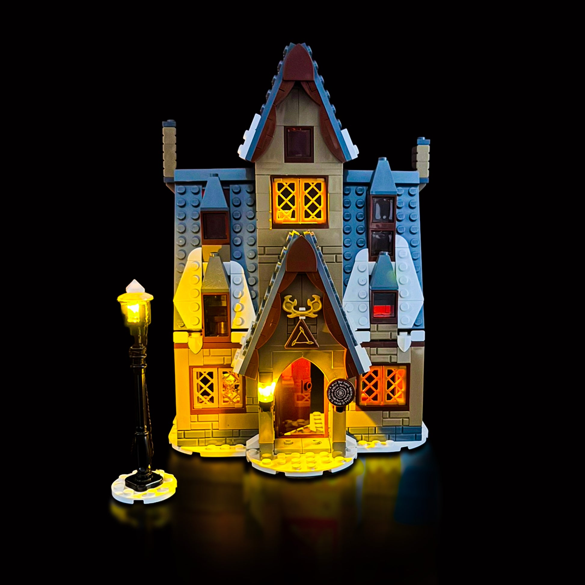 Lyskit til LEGO® Harry Potter™ Hogsmeade™ (76388) med farverige LED-lys og vinterlig stemning