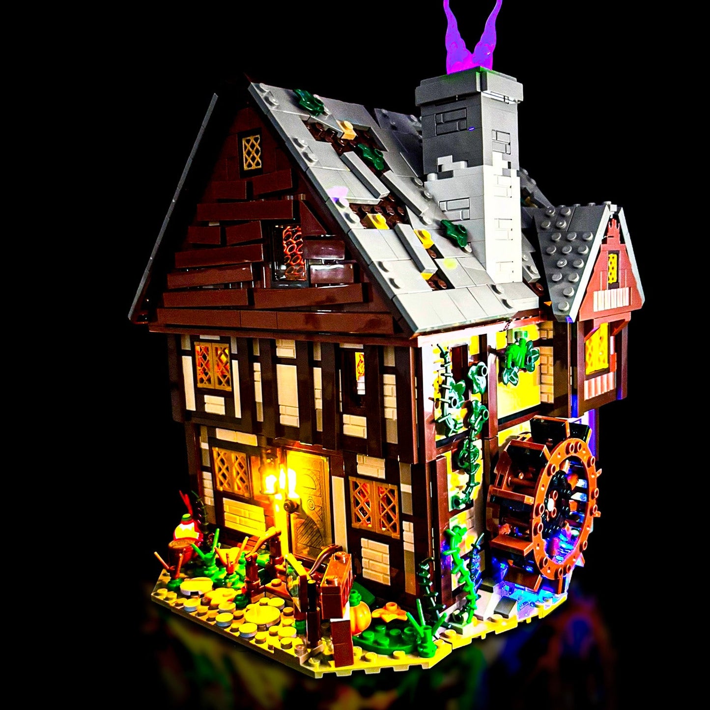 Lyskit til LEGO® Hocus Pocus™ (21341) med farverige LED-lys og magisk halloween-stemning
