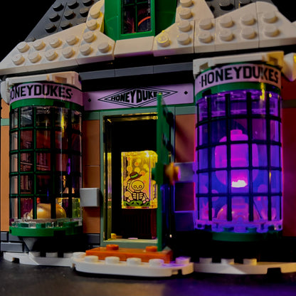 Lyssæt til LEGO® Harry Potter™ Hogsmeade™ (76388) med farverige LED-lys og vinterlig stemning