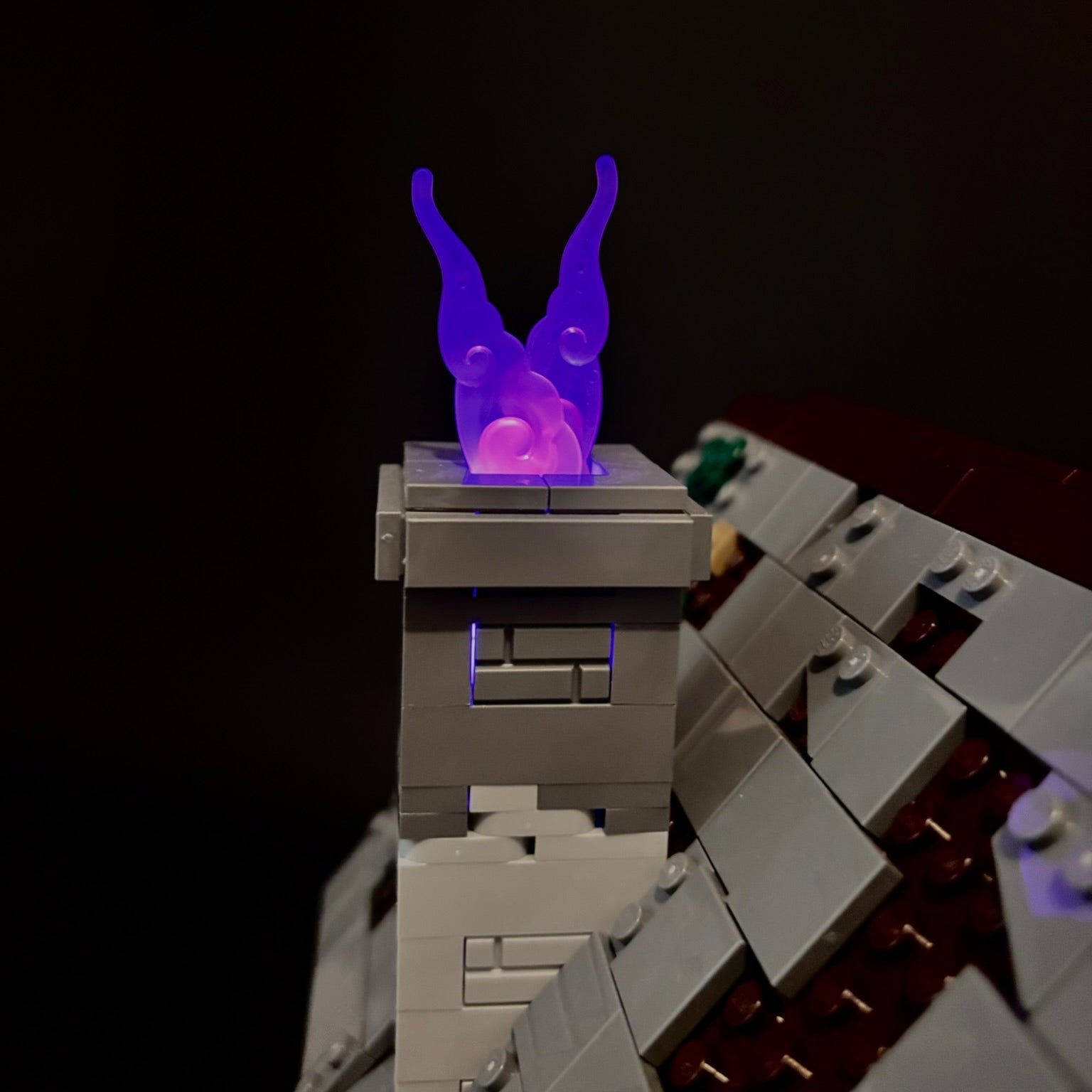 Lyskit til LEGO® Hocus Pocus™ (21341) med flakkende LED-lys og magisk halloween-stemning