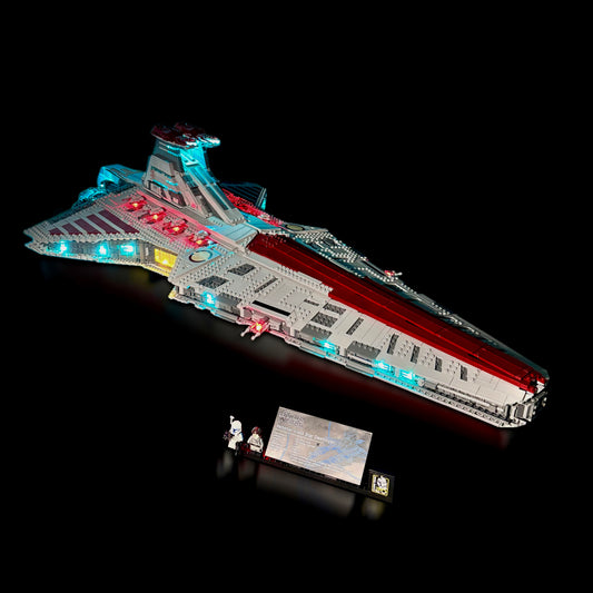 Lyskit til LEGO® 75367 Venator-Class Republic Attack Cruiser™ med LED-belysning, der fremhæver hangarer, vinduer og kanoner.