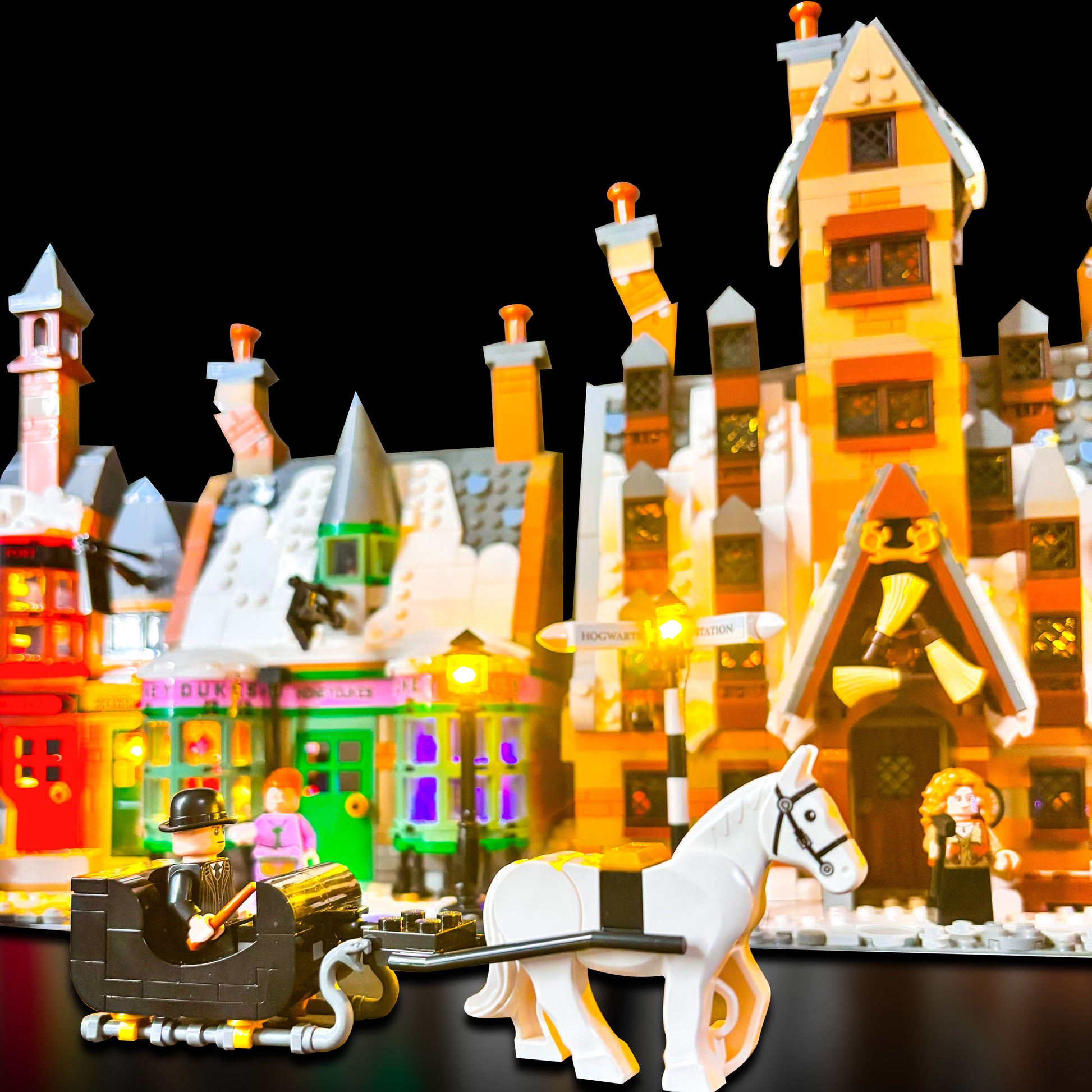 Lyskit til LEGO® Harry Potter™ Hogsmeade Collectors Edition (76457) – 33 LED-lys fremhæver De Tre Koste™ og Honeydukes™