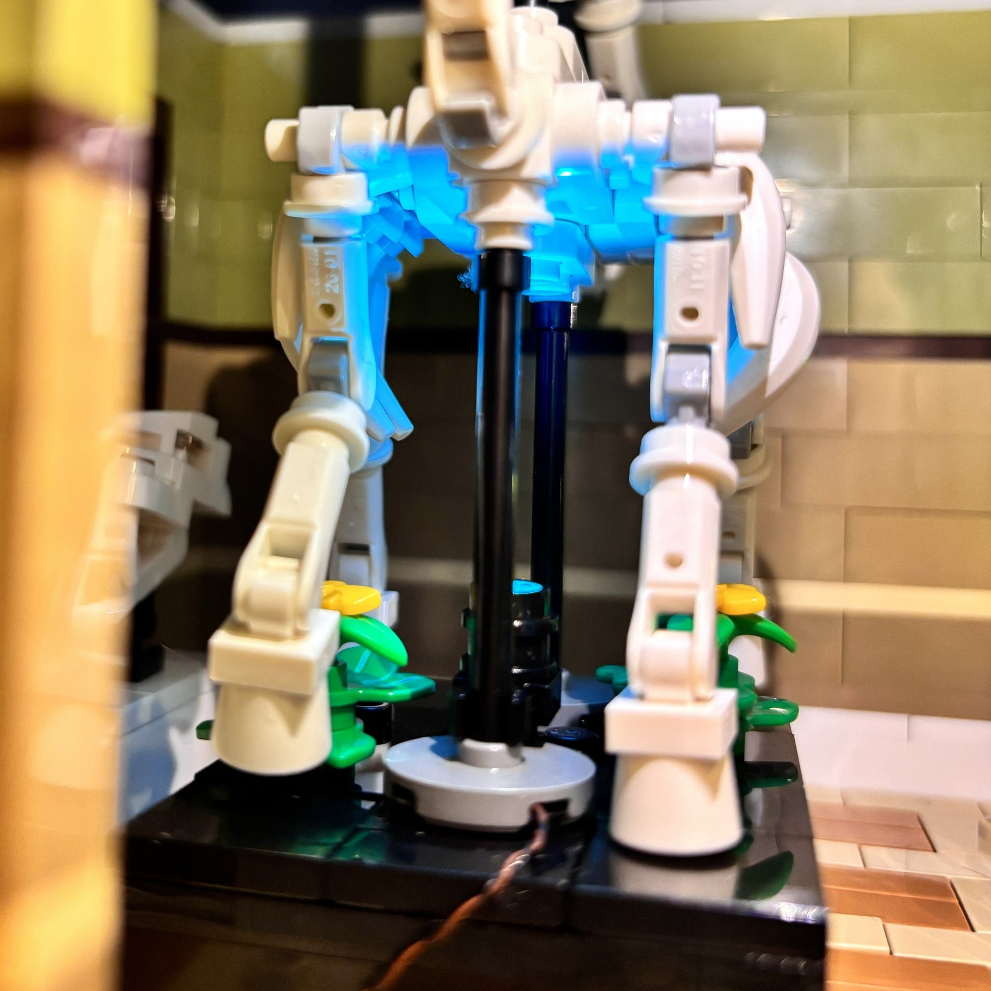 Lyskit til LEGO® Natural History Museum (10326) med oplyste etager, statuer, træer og dinosaur-skelet