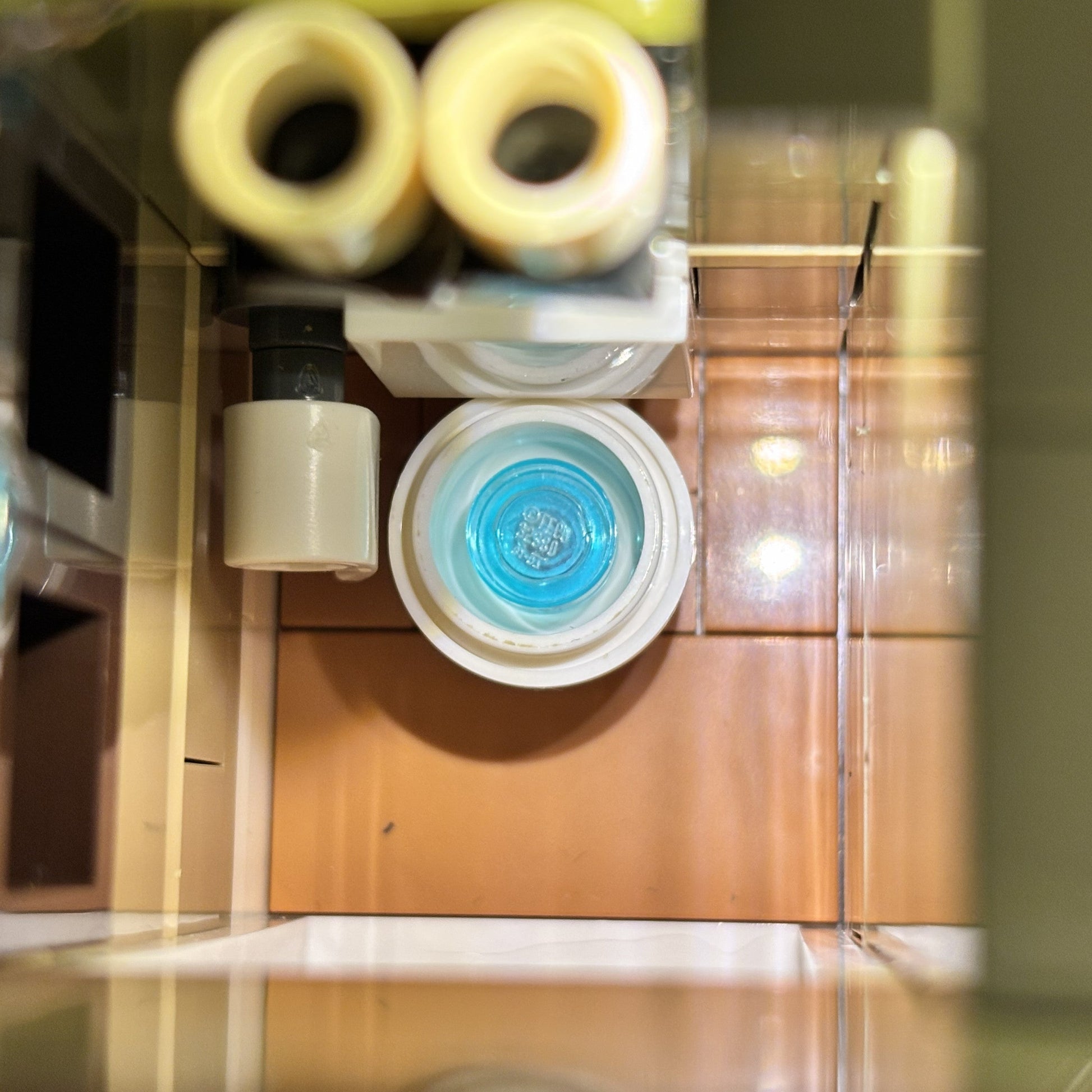 Lyskit til LEGO® Natural History Museum (10326) med oplyste etager, statuer, træer og dinosaur-skelet