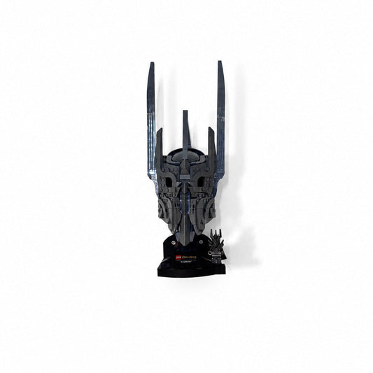 vægholder til LEGO® 11373 The Lord of the Rings™: Sauron's Helmet™
